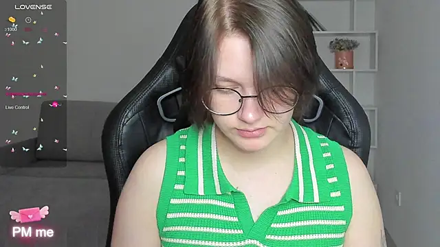 BonnieBill1 online show from 10-07-25, 10:23