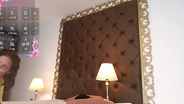 Snapshot of SofiiaMartinez_ chatting on 03-14-25, 08:38 SofiiaMartinez online show from 03-14-25, 08:38