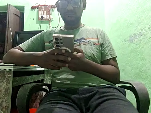 wildfun  online show from 12-05-25, 08:34