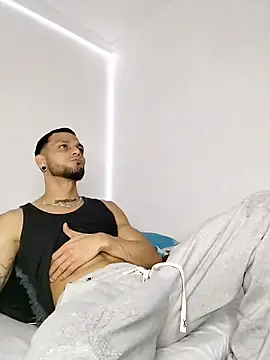 Snapshot of morenosiam chatting on 03-27-26, 05:46 morenosiam online show from 03-27-26, 05:46