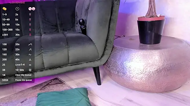 Snapshot of CutiePie69__ chatting on 09-30-25, 07:41 CutiePie69 online show from 09-30-25, 07:41