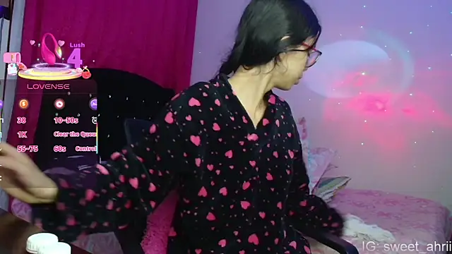 AhriSweet  online show from 02-18-26, 01:18