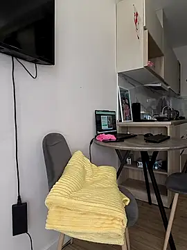 Snapshot of _KissMyAss_ chatting on 03-15-26, 10:32 KissMyAss online show from 03-15-26, 10:32