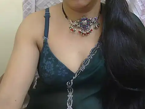 Snapshot of Lovely_Manvi chatting on 09-10-25, 01:00 Lovely Manvi online show from 09-10-25, 01:00