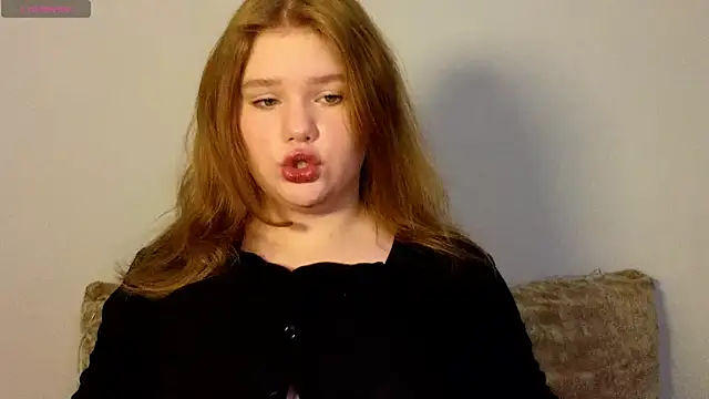 Snapshot of LaseyMoon chatting on 02-19-26, 03:35 LaseyMoon online show from 02-19-26, 03:35