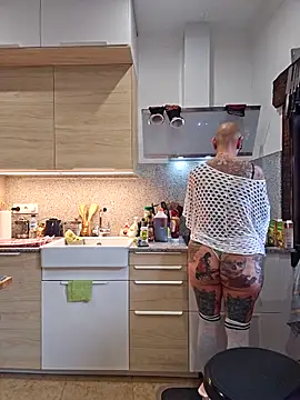 Emma Milf25 online show from 12-18-25, 03:07