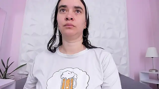 Snapshot of Valeriagomez_ chatting on 09-11-25, 12:05 Valeriagomez online show from 09-11-25, 12:05