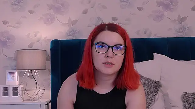 Snapshot of KailyKay chatting on 10-06-25, 06:05 KailyKay online show from 10-06-25, 06:05