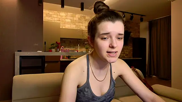 Snapshot of misssparky chatting on 03-19-25, 06:34 misssparky online show from 03-19-25, 06:34