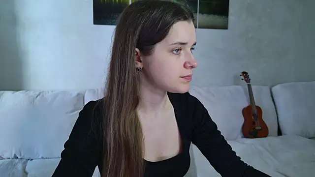 Snapshot of misssparky chatting on 09-18-25, 01:24 misssparky online show from 09-18-25, 01:24