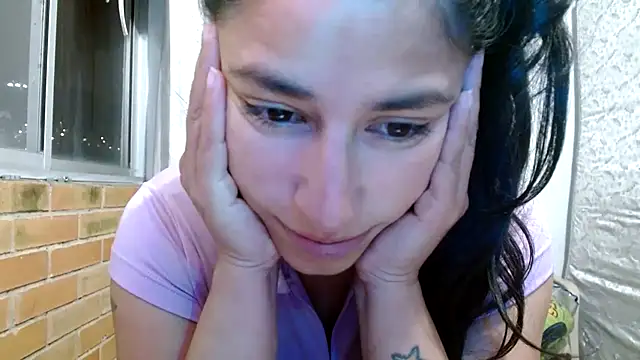 Escarcha-blue online show from 12-17-25, 01:22