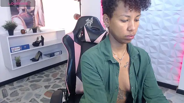 anahi macys online show from 09-13-25, 10:48