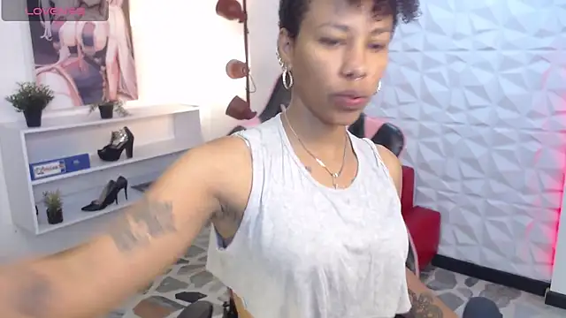 anahi macys online show from 09-15-25, 10:37