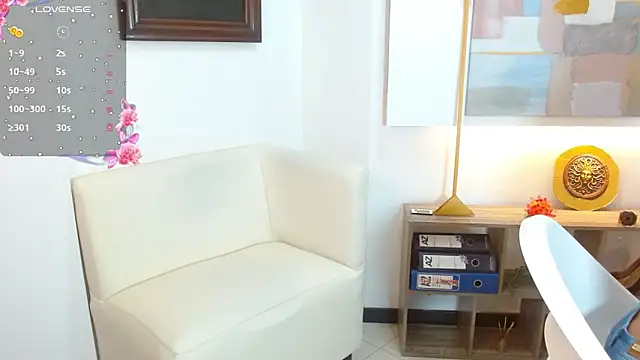 anahi macys online show from 10-28-25, 10:41