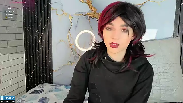 MaeveKuro online show from 10-30-25, 03:08