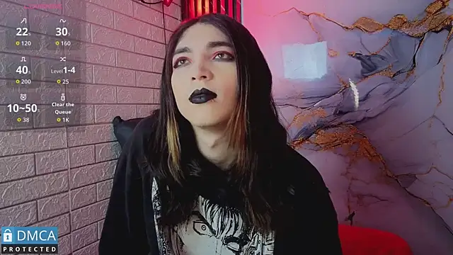 MaeveKuro online show from 06-18-26, 03:07