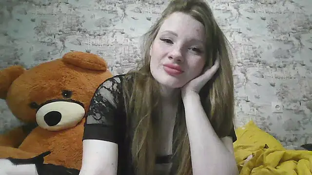 Snapshot of Eveline_May chatting on 03-16-25, 06:34 Eveline May online show from 03-16-25, 06:34