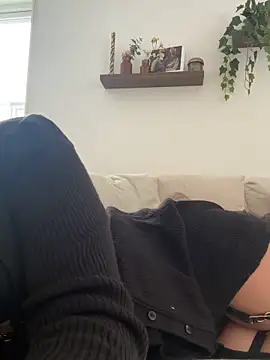 SwedishAstrid online show from 02-10-26, 10:19