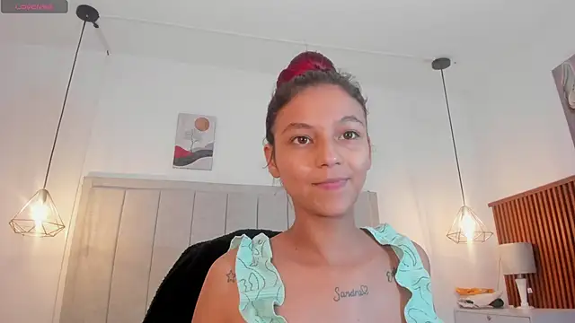 Snapshot of gime_lara chatting on 04-30-26, 07:42 gime lara online show from 04-30-26, 07:42