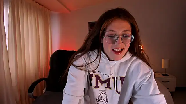 Emily Warren  online show from 09-30-25, 08:58