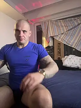 inkviziciq1 online show from 10-17-25, 09:06