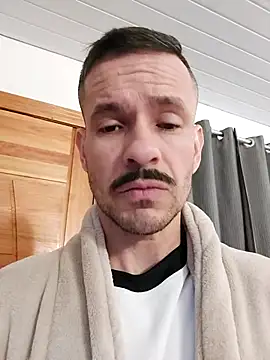 juniortche1313 online show from 09-16-25, 02:56