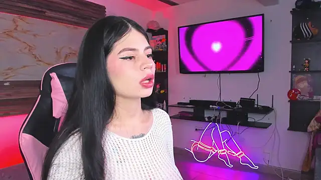 Cloe roouse online show from 11-21-25, 08:51