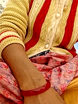 Snapshot of Anitabhabi_2 chatting on 11-22-25, 03:05 Anitabhabi 2 online show from 11-22-25, 03:05