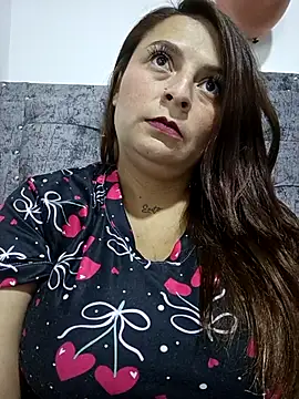 Snapshot of nahomysaints chatting on 11-19-25, 03:39 nahomysaints online show from 11-19-25, 03:39