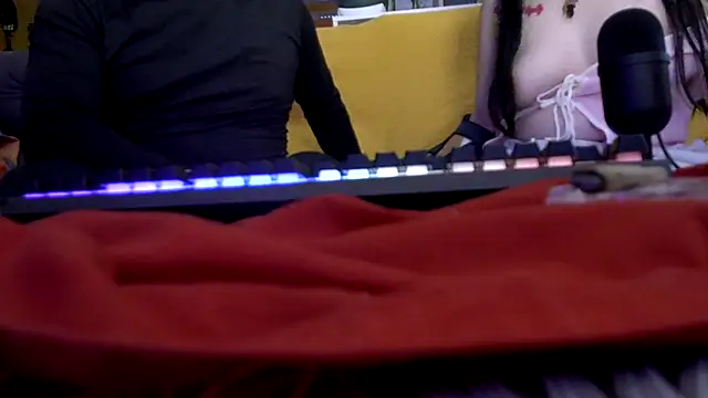 deathnote666  online show from 03-08-25, 07:38