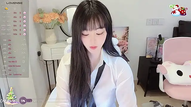 Snapshot of Milla-z chatting on 02-26-25, 08:37 Milla-z online show from 02-26-25, 08:37