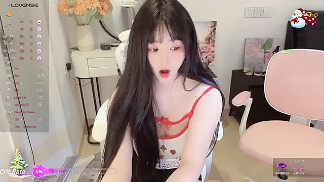 Snapshot of Milla-z chatting on 02-27-25, 10:26 Milla-z online show from 02-27-25, 10:26