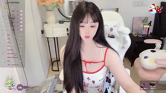 Snapshot of Milla-z chatting on 02-27-25, 04:32 Milla-z online show from 02-27-25, 04:32