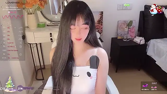 Snapshot of Milla-z chatting on 03-06-25, 10:41 Milla-z online show from 03-06-25, 10:41