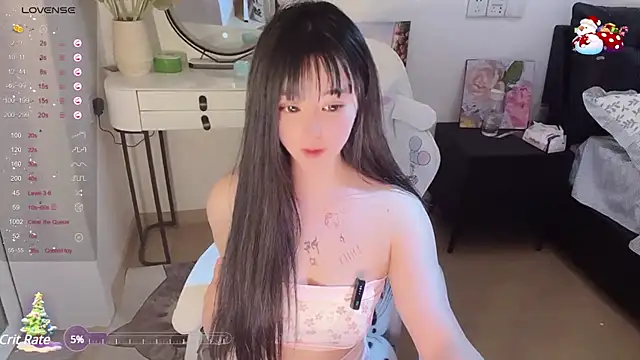 Snapshot of Milla-z chatting on 03-07-25, 05:49 Milla-z online show from 03-07-25, 05:49