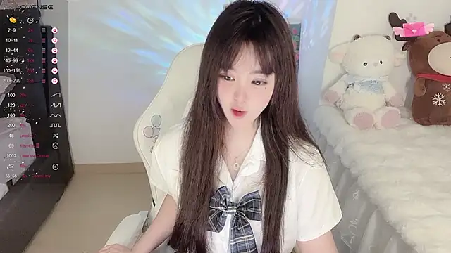 Snapshot of Milla-z chatting on 10-05-25, 09:07 Milla-z online show from 10-05-25, 09:07