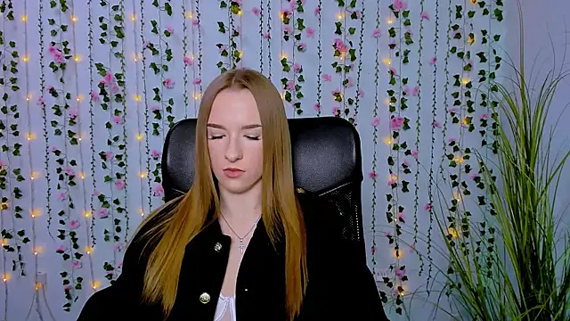 doll vey online show from 03-04-25, 12:33