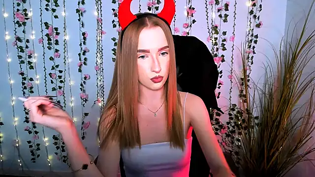 doll vey online show from 09-13-25, 07:02