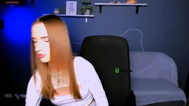 doll vey online show from 10-19-25, 07:14