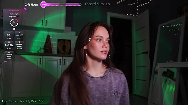 Snapshot of Moni_Carroll chatting on 03-20-26, 05:07 Moni Carroll online show from 03-20-26, 05:07