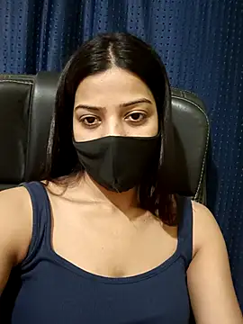 Snapshot of CRAZY__BITE chatting on 03-18-25, 06:37 CRAZY BITE online show from 03-18-25, 06:37