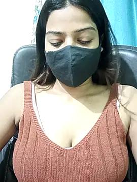 Snapshot of CRAZY__BITE chatting on 10-30-25, 10:10 CRAZY BITE online show from 10-30-25, 10:10