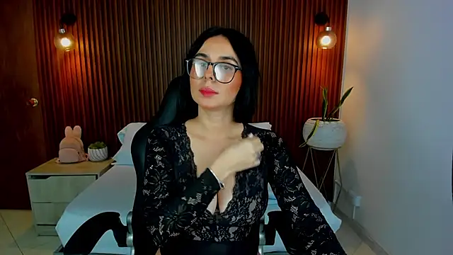 zakia23  online show from 03-12-25, 07:17