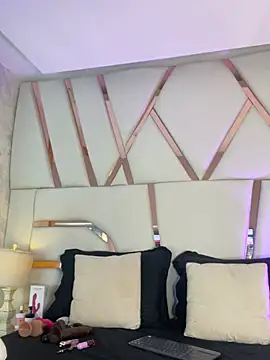 Madisson-Rivas online show from 03-12-26, 07:42