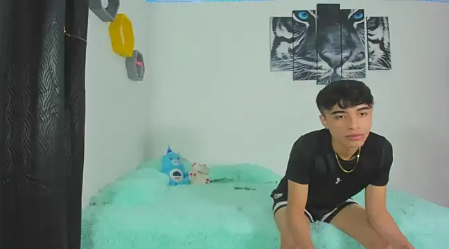 Maxxi hot23 online show from 03-04-25, 03:37