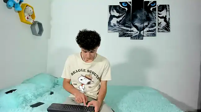 Maxxi hot23 online show from 03-08-25, 03:02