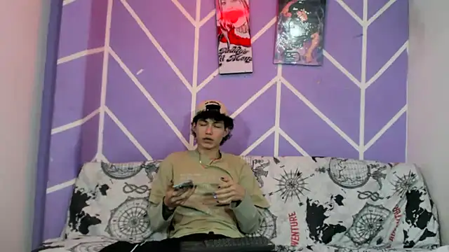 Maxxi hot23 online show from 09-18-25, 07:27