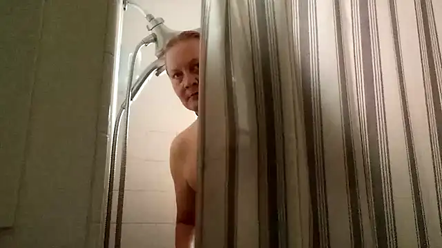 Snapshot of wetnwildforyou chatting on 09-13-25, 06:08 wetnwildforyou online show from 09-13-25, 06:08