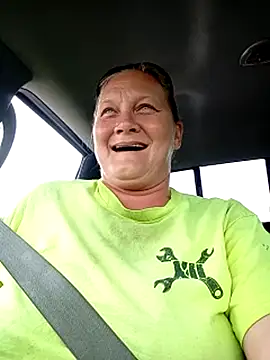 Snapshot of wetnwildforyou chatting on 09-17-25, 03:14 wetnwildforyou online show from 09-17-25, 03:14