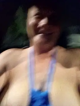 Snapshot of wetnwildforyou chatting on 09-25-25, 03:43 wetnwildforyou online show from 09-25-25, 03:43